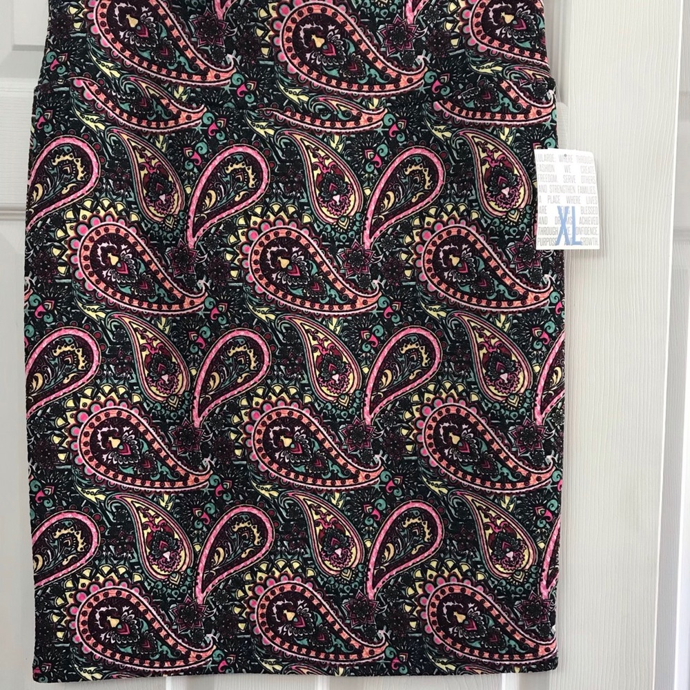 LuLaRoe Cassie